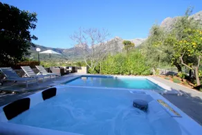 Fantastic Villa with Pool, Whirlpool, Terraces, Mountain View, Air Conditioning & Wi-Fi - Image 5