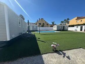Bungalow con piscina y jardín | Cerca de la playa | Admite mascotas - Image 2