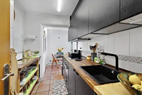 Fully equipped charming holiday apartment with garden | Sea view | Close to the beach - Image 5