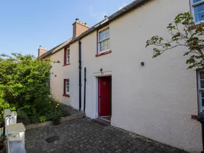 Cottage with garden - Image 4