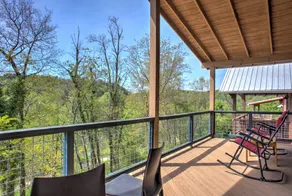 Upstream Cottage Near Downtown Asheville and Trails Hot Tub and Balcony Pet Friendly - Image 3