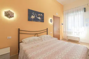 Chambre chez l'habitant avec terrasse et internet haut débit | Vue ville - Image 5