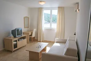 Apartment with 1 room for 4 persons - Image 3