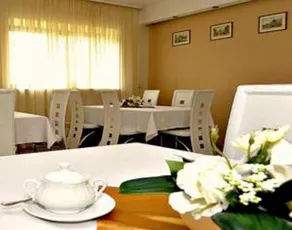 Barnabitow Hotel - Image 3
