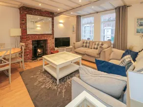 Child-friendly cottage with garden | Beach view | Close to the beach | Pets are welcome - Image 3