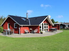 Children-friendly house with sauna, BBQ & terrace | Close to the beach | Dogs allowed - Image 5