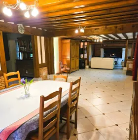 Espléndida casa rural apta para niños con jardín, piscina y barbacoa | Vistas al jardín | Adaptada para el teletrabajo - Image 5