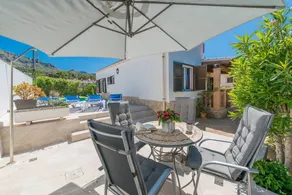 Villa avec jardin, barbecue et terrasse - Image 3