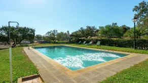 Ferienhaus mit Pool, Terrasse und Garten - Image 5