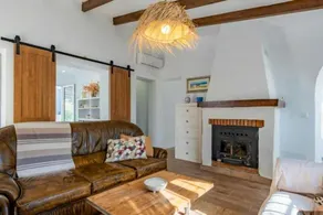 Design rustic villa in Alcaucín with pool - Image 2