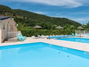 Child-friendly beautiful mobile home with heated pool & terrace | Pet-friendly - Image 2
