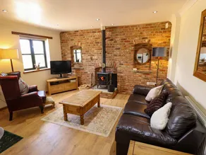 Children-friendly cottage with garden | Pets are welcome - Image 3