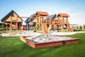 Holiday home with garden, barbeque & terrace - Image 3