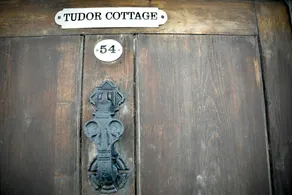 Children-friendly lovely cottage with garden - Image 4