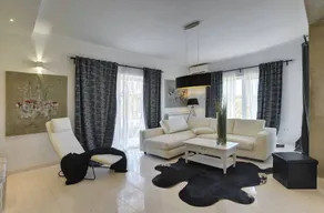 Fully equipped holiday home with terrace, sauna & barbecue - Image 3