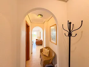 Flat with pool & terrace - Image 2