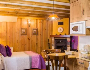 La Alcoba Country House in Valle de Laciana, Pool and Mountain Views - Image 5