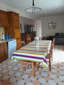 Flat with terrace - Image 2