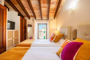 Beautiful aparthotel with terrace, garden & fast internet | Garden view - Image 3