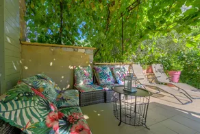 House with terrace, BBQ & pool | Mountain view - Image 3