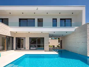 Casa vacacional con piscina privada y barbacoa - Image 4
