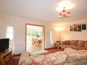 Cottage with garden - Image 5
