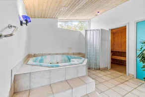 Holiday home with terrace, hot tub & barbeque - Image 4