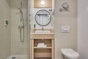 Children-friendly pleasant studio with pool | Next to Presqu'île | City view | Pets allowed - Image 5