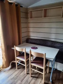 Mobile home with barbecue, terrace & heated pool | Close to the beach | Pet-friendly - Image 4