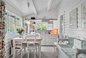 Lovely holiday home with garden, BBQ & terrace | Dogs allowed - Image 4
