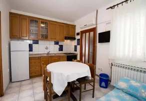 Apartment with terrace | Garden view - Image 4