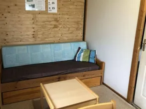 Chalet with terrace & heated pool - Image 5