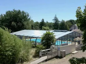 Mobilheim mit beheiztem Pool und Terrasse - Image 2