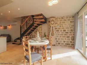 Fully equipped cottage with garden & barbeque - Image 4