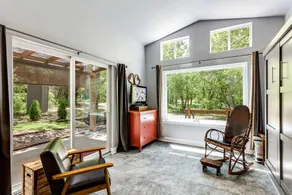 Hidden Treasure Tiny Harvest House Forest Getaway 30 Min. West of Fort Worth - Image 2