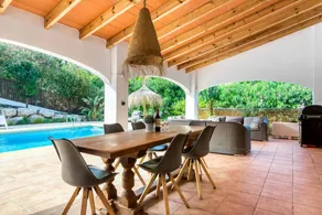 Child-friendly villa with private pool, garden & BBQ | Mountain view - Image 3
