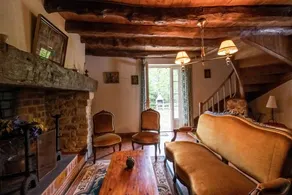 Holiday Home 'Logement Les Termes' with Private Pool, Private Terrace and Wi-Fi - Image 5