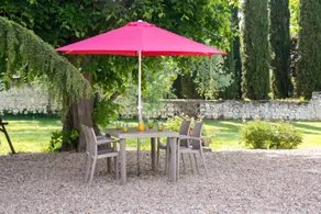 Charming Manor in Beaumont-en-Véron with Garden - Image 2