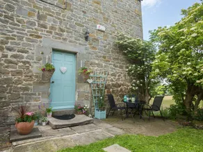 Cottage with garden | Pets are welcome - Image 2