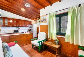 Wonderful house with barbeque, garden & terrace | Mountain view | Close to the beach - Image 4
