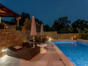 Fully equipped wonderful house with barbeque, private pool & garden | Dogs allowed - Image 3