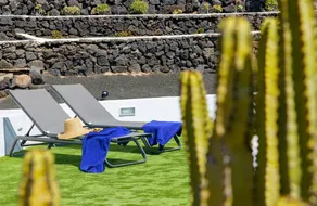 Holiday apartment with private pool, garden & terrace | Pets allowed - Image 2