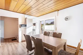 Fully equipped flat | Garden view - Image 5
