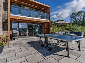 Cottage with garden, terrace & BBQ - Image 2