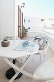 Family-friendly holiday apartment with terrace | Sea view | Close to the beach - Image 2