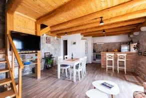 Fully equipped charming villa with barbeque, private pool & garden - Image 3