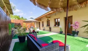 House with barbecue & terrace - Image 2
