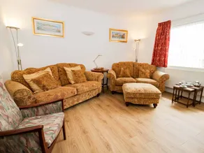 Child-friendly lovely cottage with garden | Beach view | Dogs allowed - Image 3