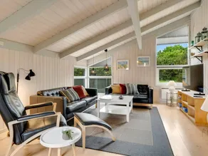 House with barbeque, sauna & terrace - Image 2