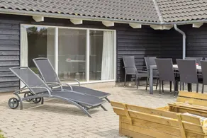 Fully equipped holiday home with garden, jacuzzi & BBQ | Pets are welcome - Image 3